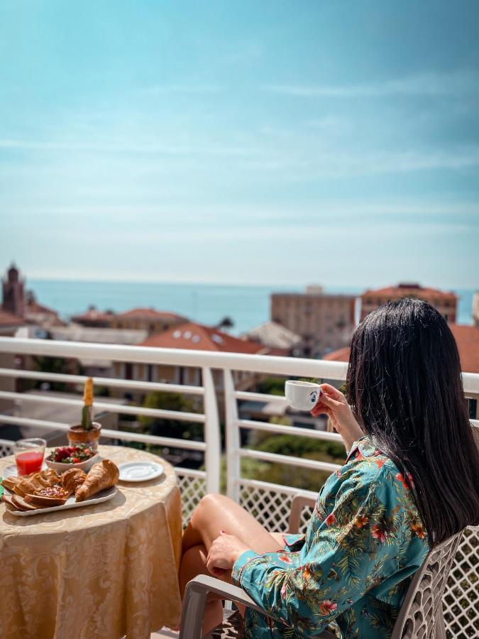 Mh Hotel ואראצה מראה חיצוני תמונה